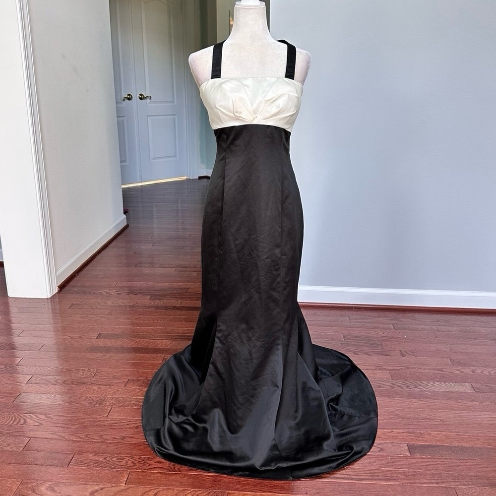 NIGHTWAY Ivory White Black Satin Halter Mermaid Gown Dress Size 14